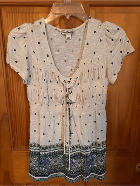 White Boho Tie-Front Women’s Top with Blue Border